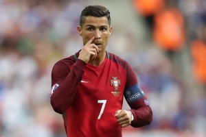 米兰官方网站-中国足球职业俱乐部开展赛后心理调节课程，足球心态