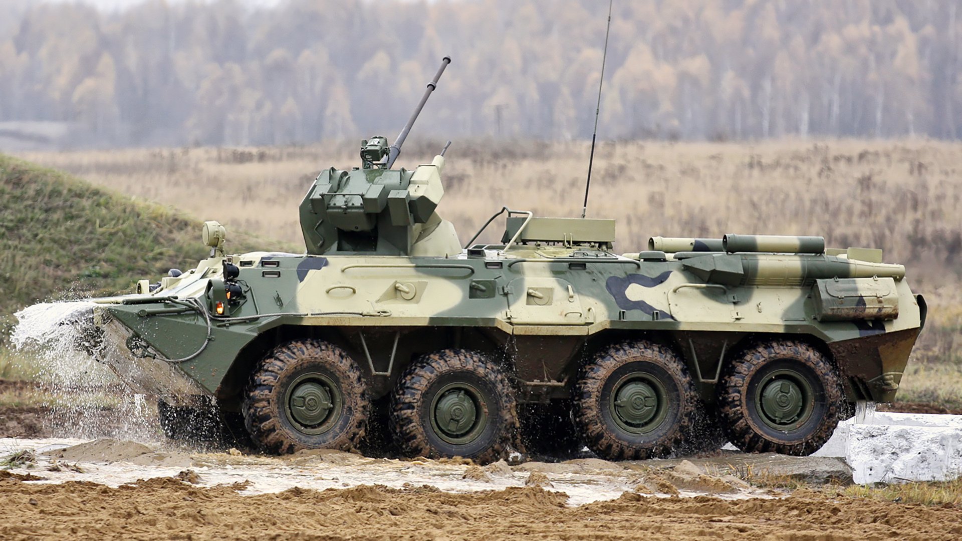 “短柄墙球赛：高新区全民健身馆，脑力与体力的全方位较量”