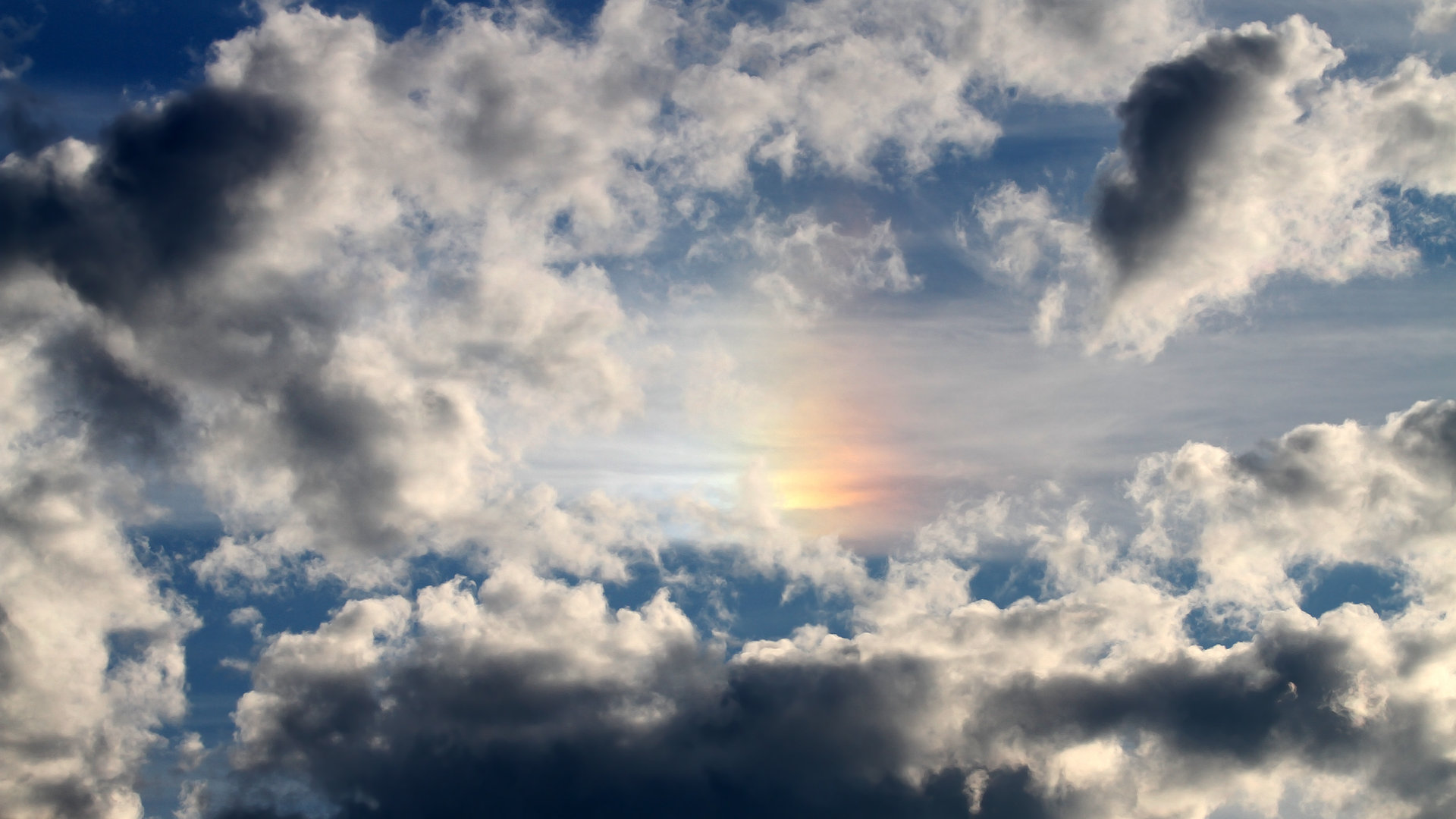 -亚冠联赛中国足球战平 球迷反应褒贬不一，中国足球亚冠最好成绩