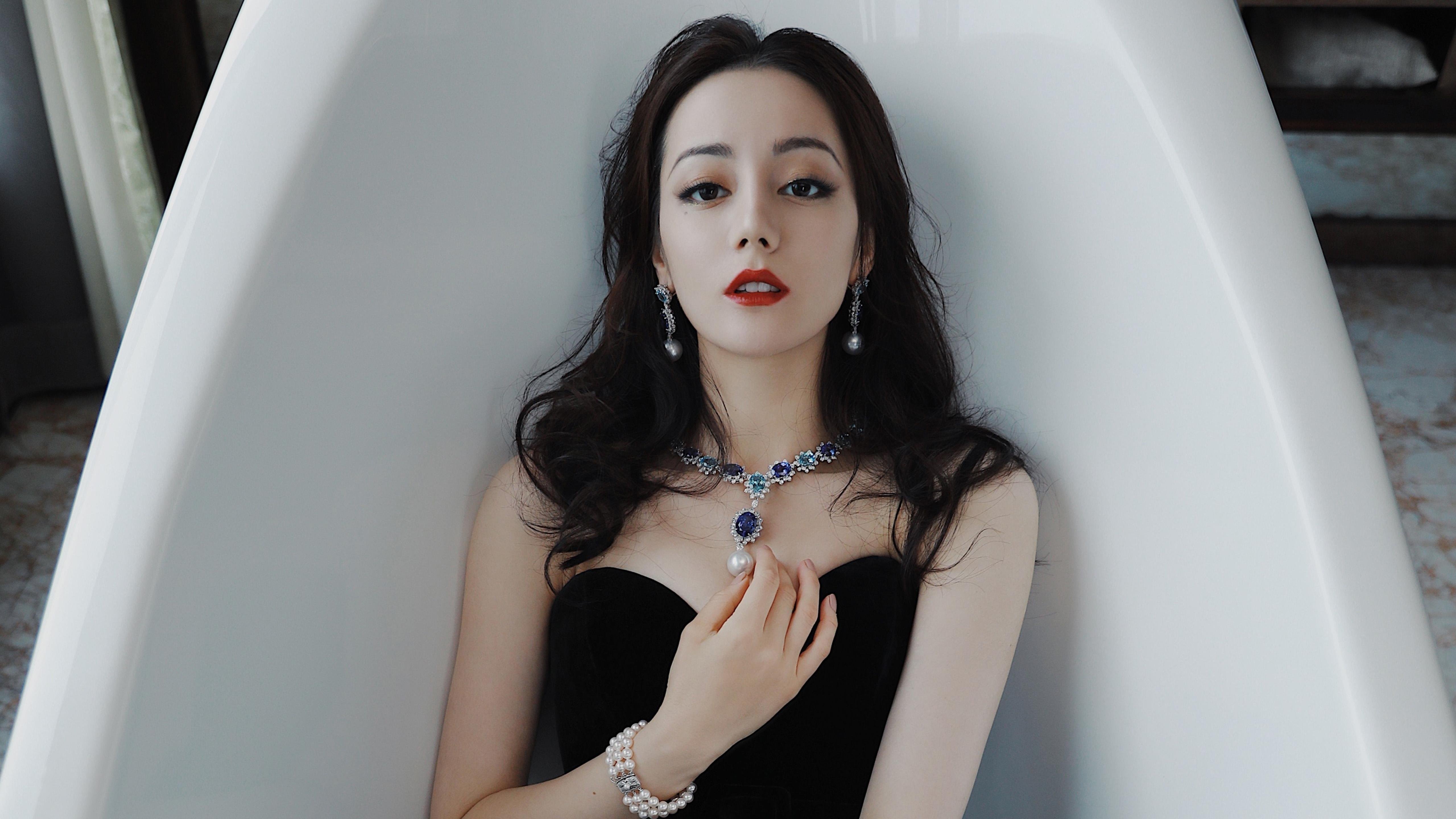 球员在快节奏比赛中的情绪控制关键，如何管理球员在比赛中的情绪