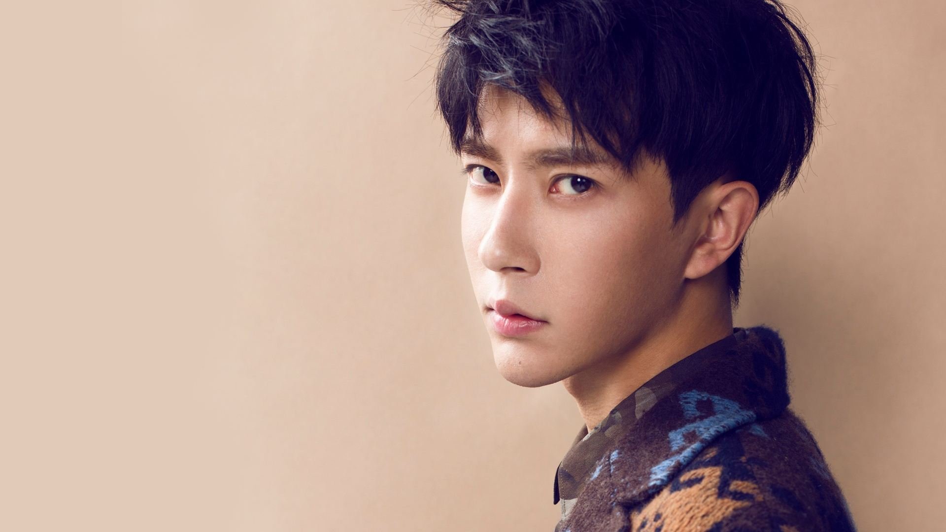 -快船封闭战术会议持续两个小时讨论细节极多，快船休赛期