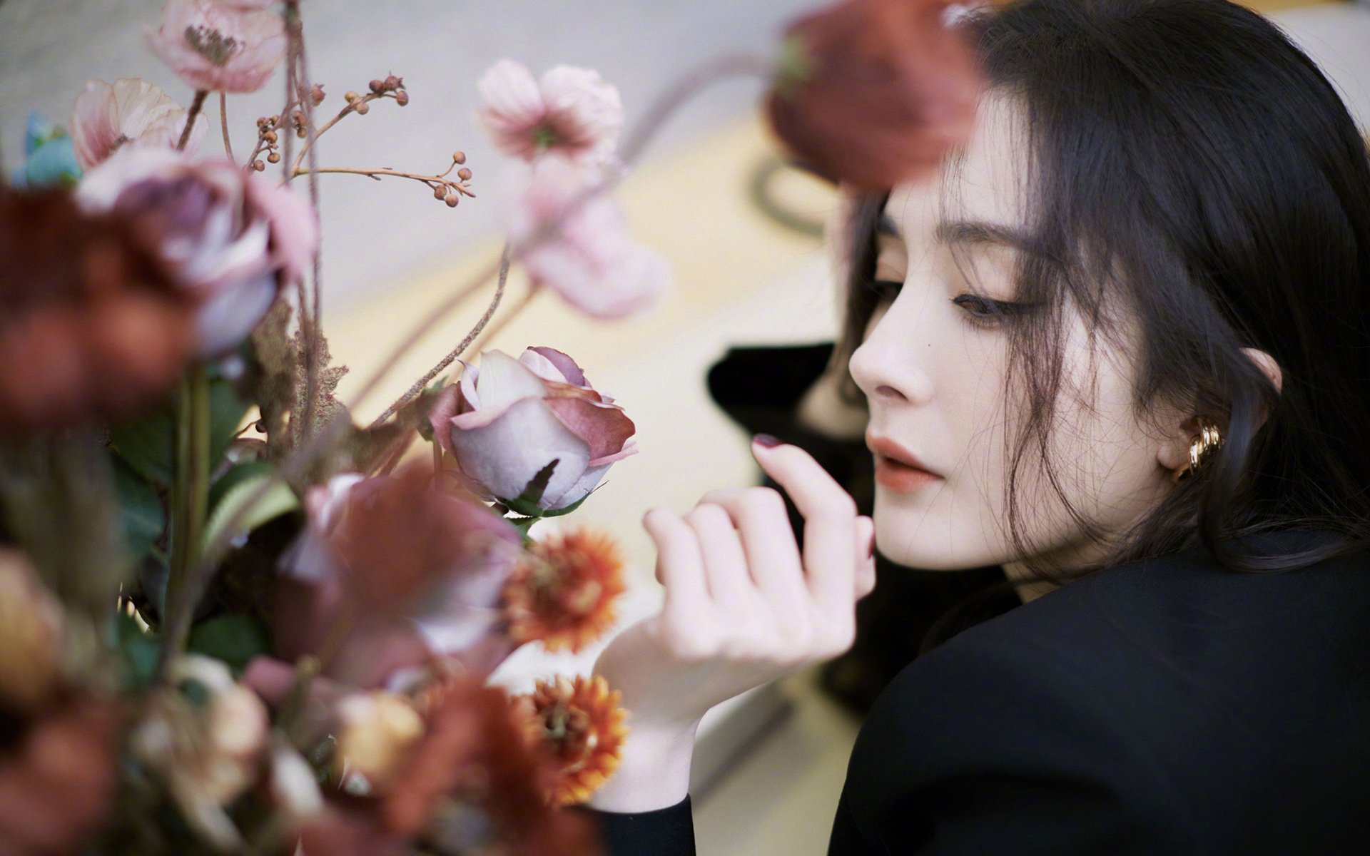 快船封闭战术会议持续两个小时讨论细节极多，快船休赛期