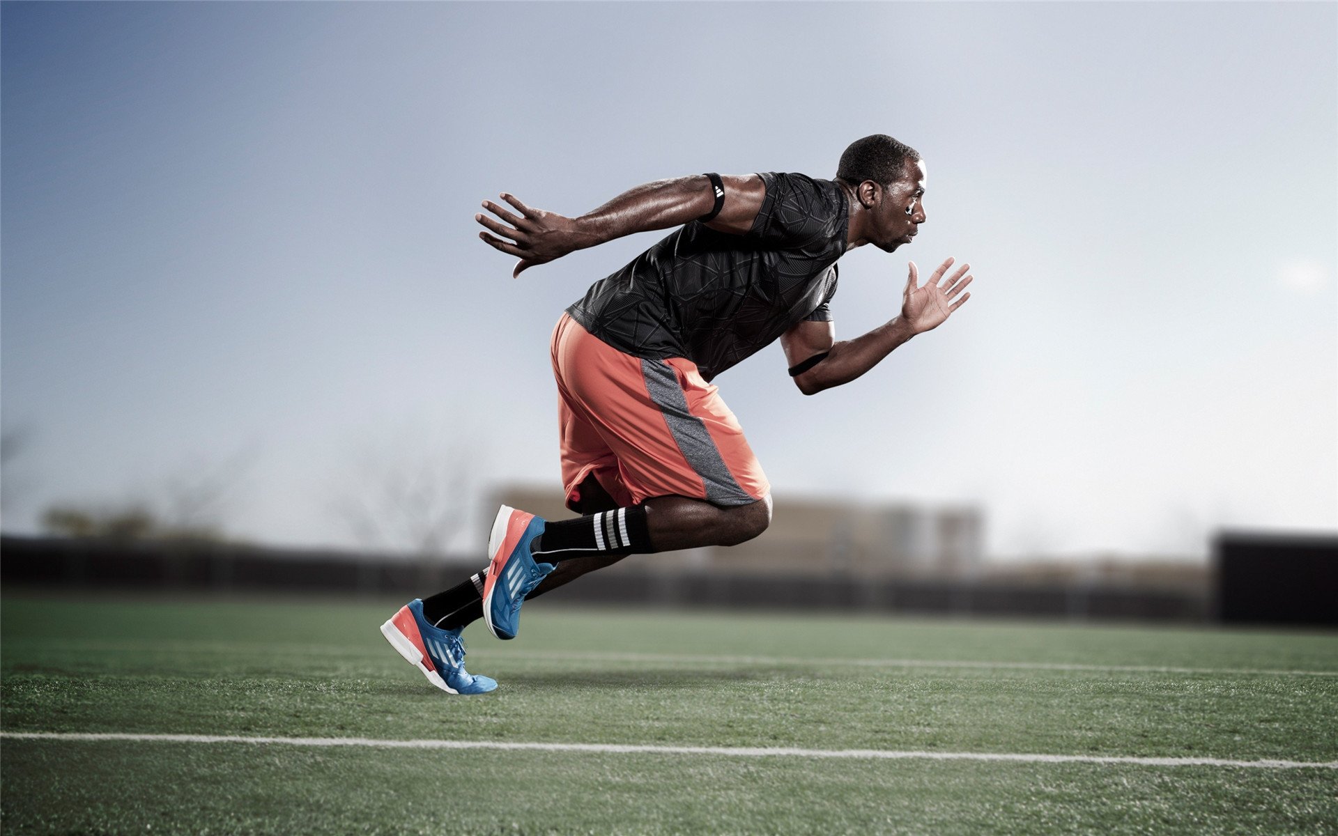 2026世界杯:各国足球队集训营紧锣密鼓,为比赛冲刺,足球俱乐部世界杯